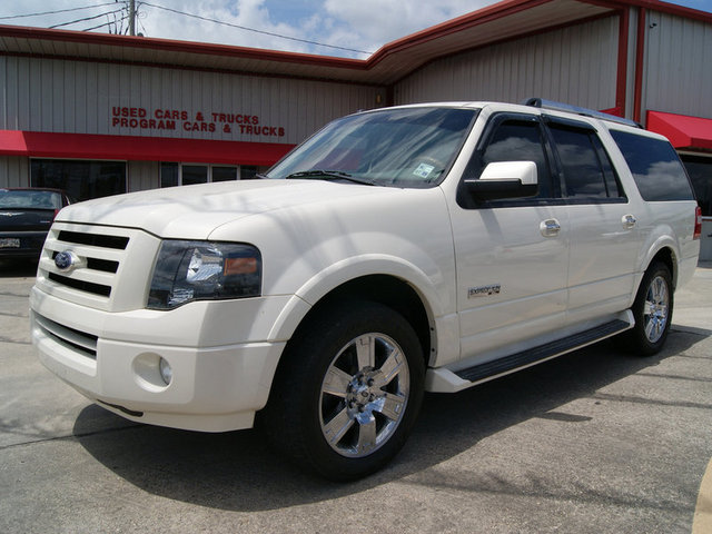 Ford Expedition Limited 0.jpg