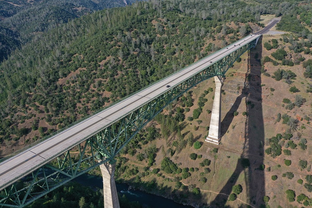 Foresthill_Bridge.jpg