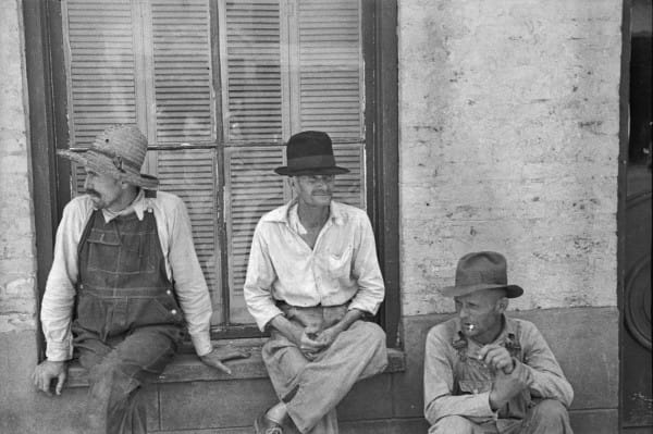 Frank_Tengle_Bud_Fields_and_Floyd_Burroughs_cotton_sharecroppers_Hale_County_Alabama1-600x399.jpg