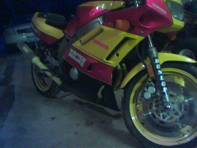 fzr6.jpg