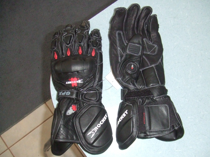 gloves_15__2_.jpg