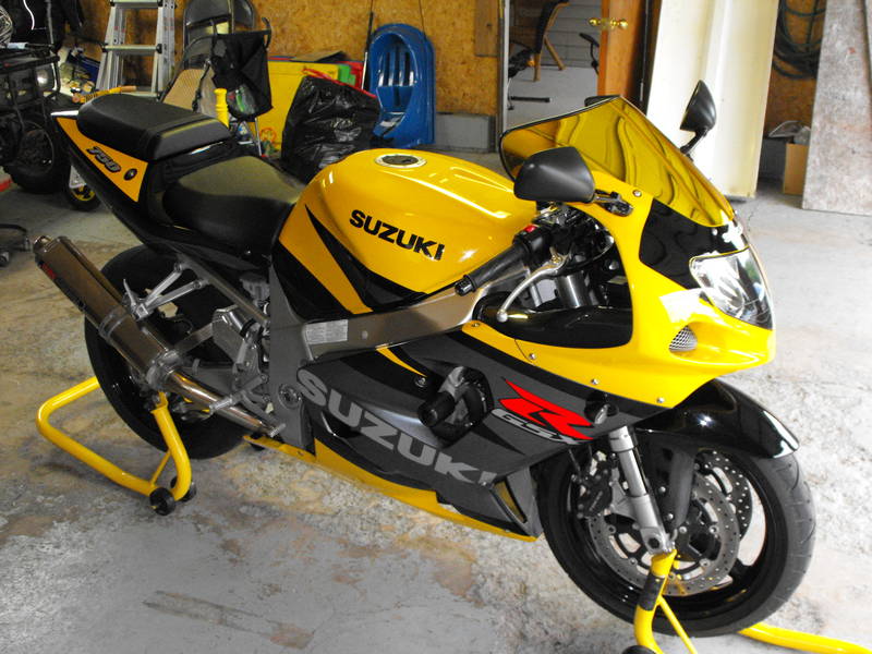 gsxr 750 2003.jpg