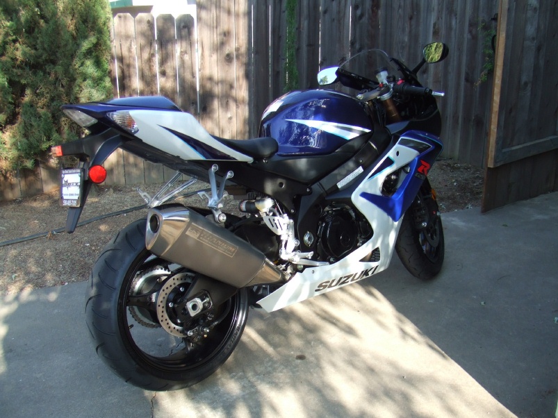 gsxr1000_03__2_.jpg