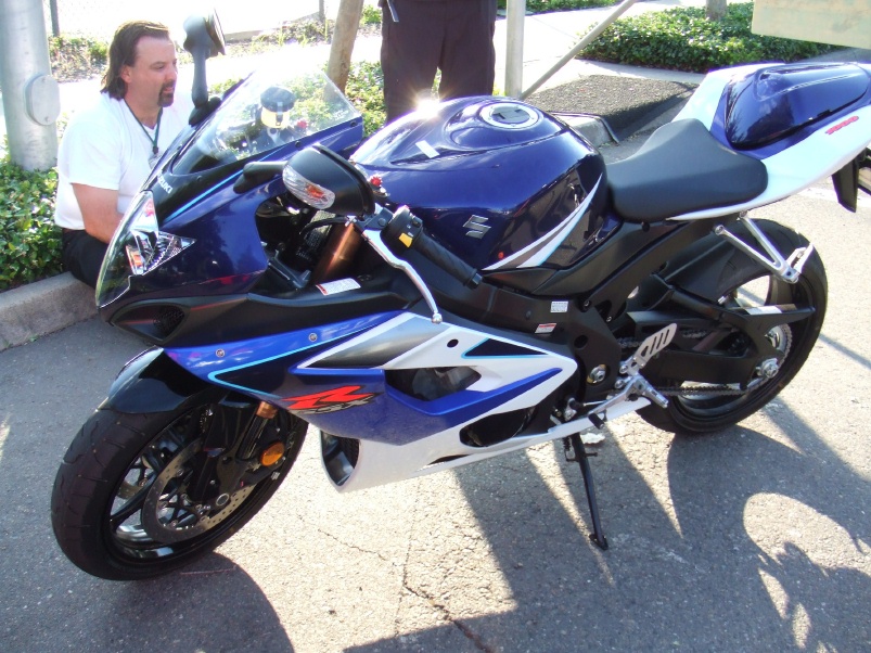 gsxr1000_09__2_.jpg