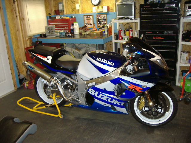 gsxr1000_new_pics_001.jpg