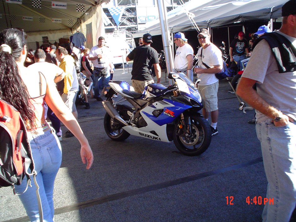 gsxr_1000_daytona.jpg