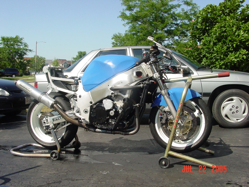 GSXR_600_007_copy.jpg