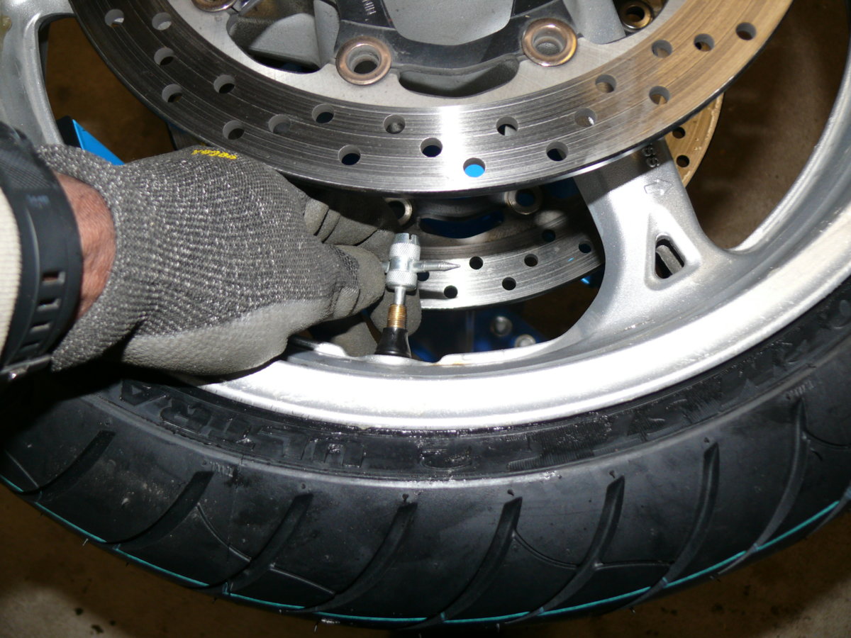 Hayabusa Front Tire Change_6869249047_o.jpg