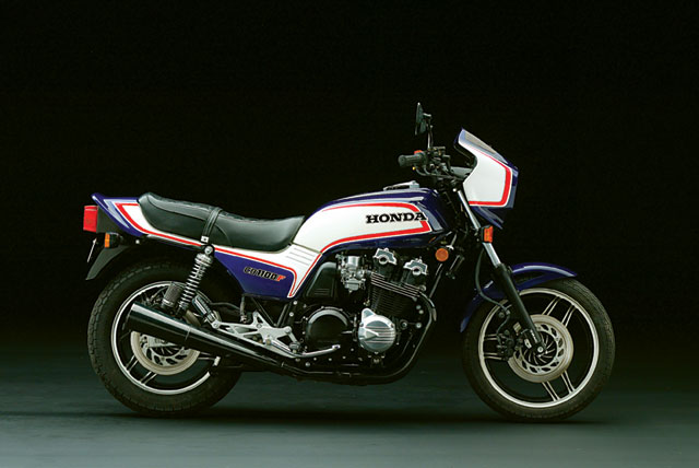 Honda CB1100F 83  3.jpg