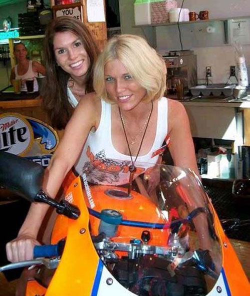 Hooter_Girls_020.jpg