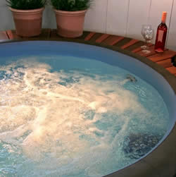 hot_tub_250x251.jpg