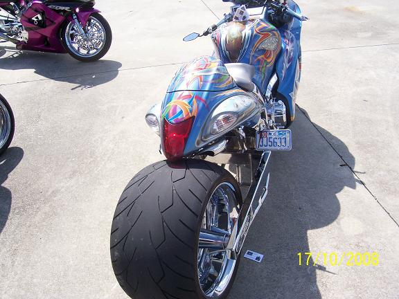 huge rear tire.jpg