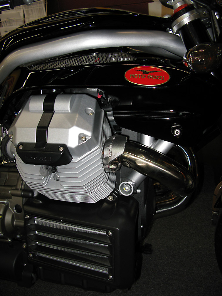 IMG_0708guzzi.jpg