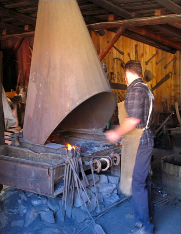 Img_2432_Blacksmith.jpg