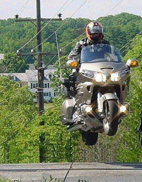 jump-goldwing.jpg