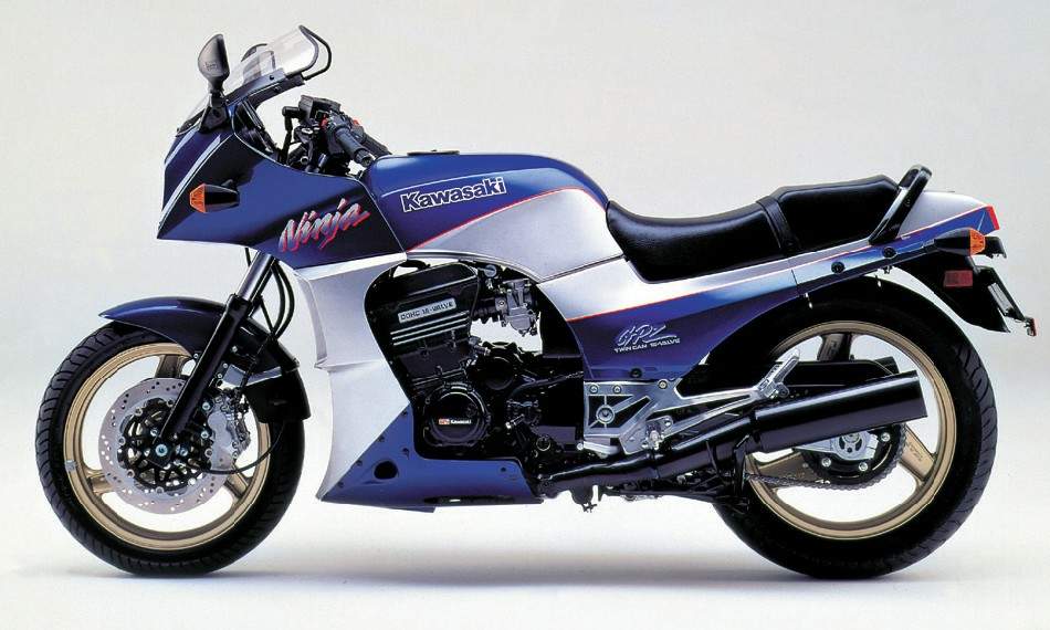 Kawasaki GPZ900R 92.jpg