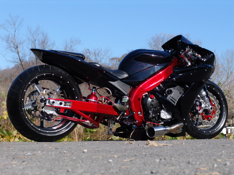 McCoy_Yamaha_R1.jpg