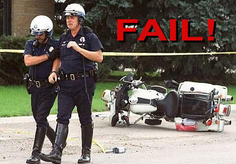 motorcycle-cop-fail.jpg