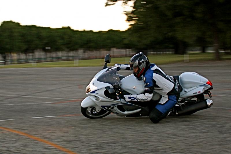 Motorcycle knee down-3.jpg