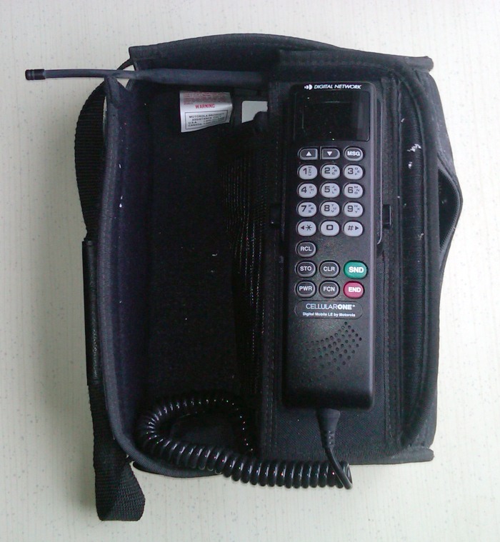 motorolabagphone11.jpg