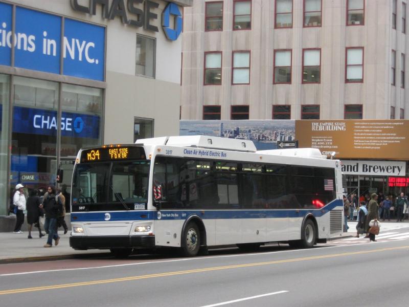 MTA_New_York_City_Bus_3817-Manhattan.jpg