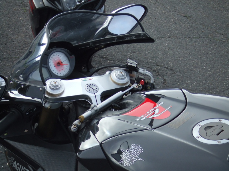 mv_agusta_8__2_.jpg