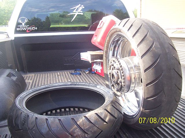 New Avon Storm 2 tire, Driven front and rear sprockets 07.09.10 pic 5.jpg