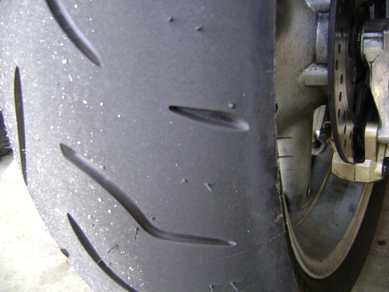 New tires 002.jpg