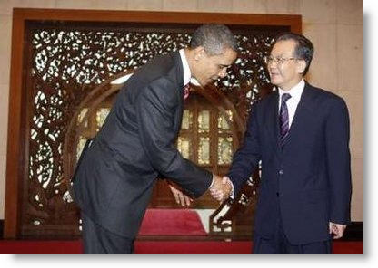 obama-bows-chinese-premier.jpg