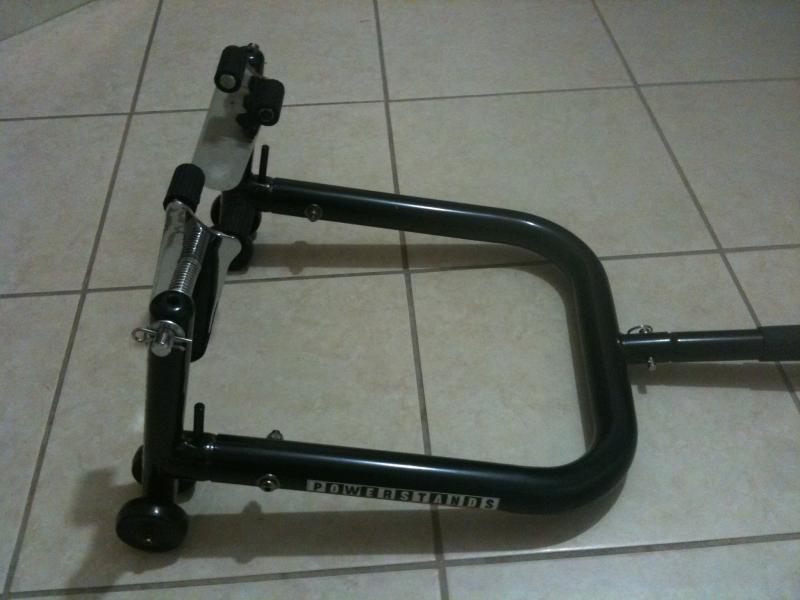 POWER STANDS FRONT STAND 003.jpg