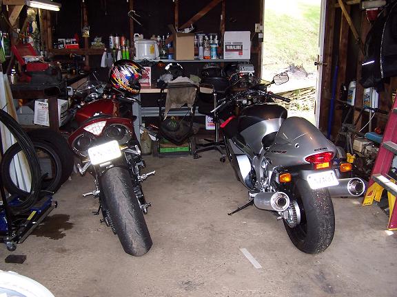 r1_and_busa.JPG