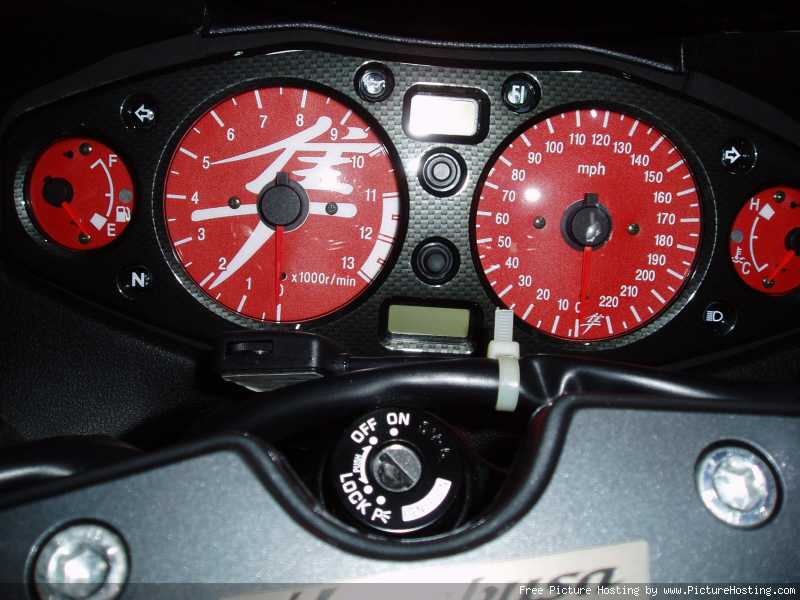 redgauges.jpg