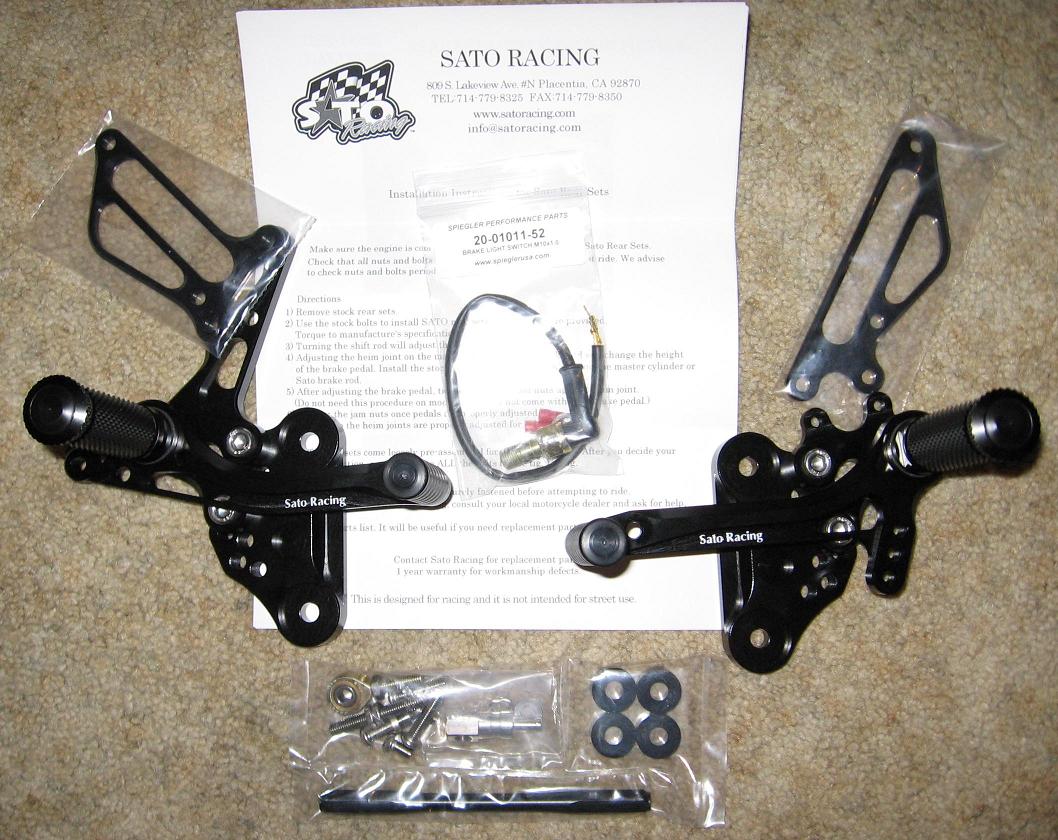 Sato_Racing_black_rearsets__35mm_up__35mm_back_.jpg