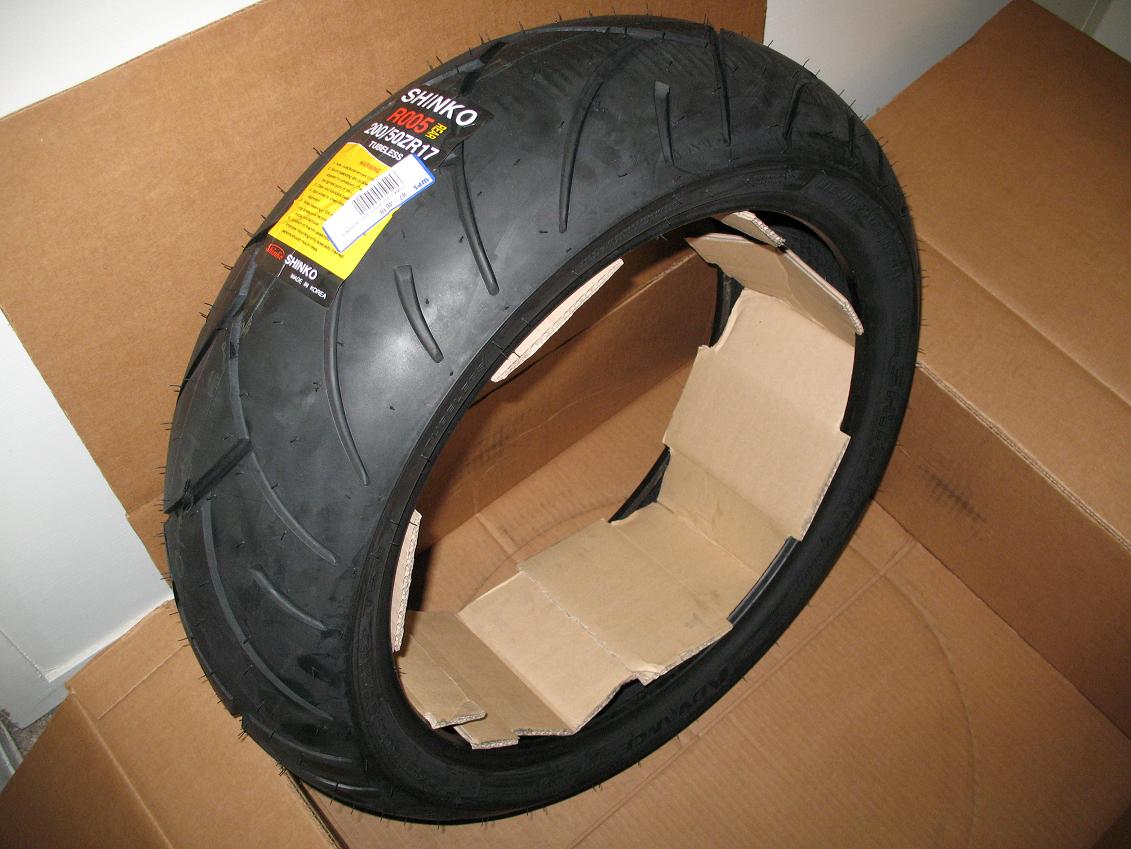 shinko_tire_015.jpg