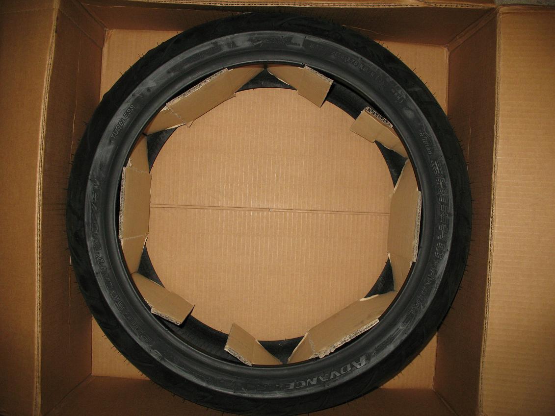 shinko_tire_016.jpg