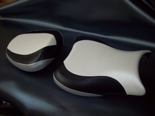 Suzuki-Hayabusa-Custom-Stripes-Seat-Covers-Front-and-Rear.JPG