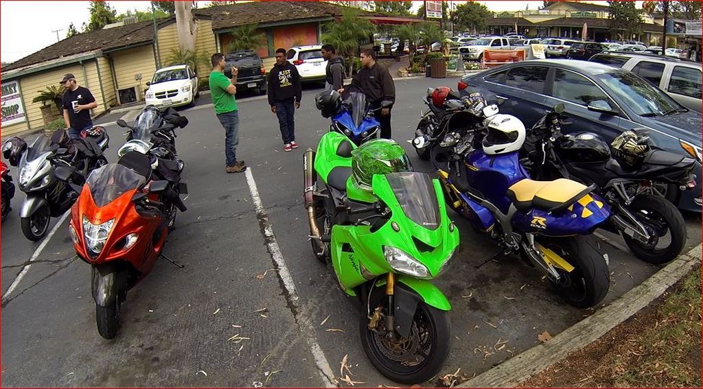 Toms%20farm%20bikes2_zps5w0rwzyz.jpg