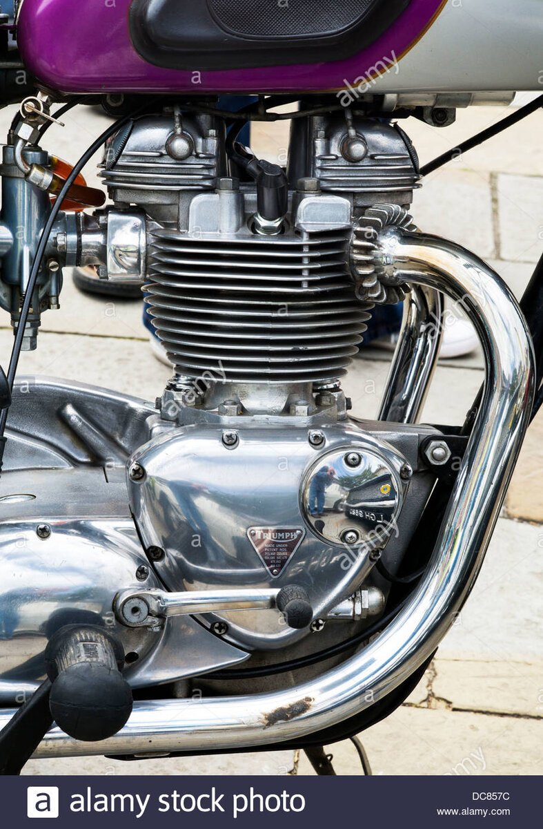 triumph-bonneville-motorcycle-engine-.jpg