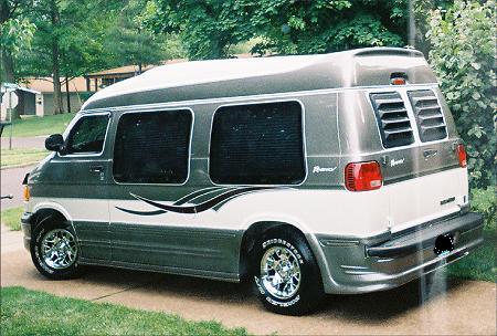 Van_1.JPG