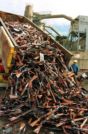 weapons_2804_narrowweb__300x455,0.jpg