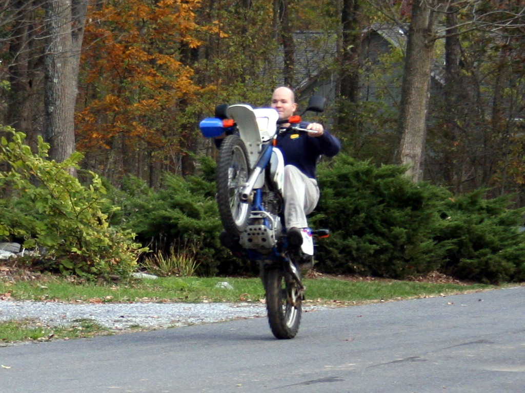 wheelie1.jpg