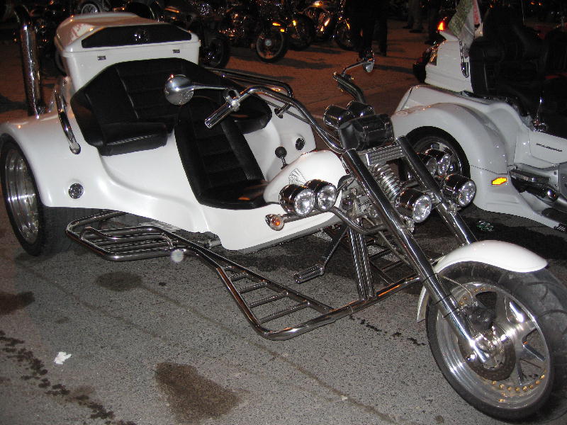 White_Trike.jpg