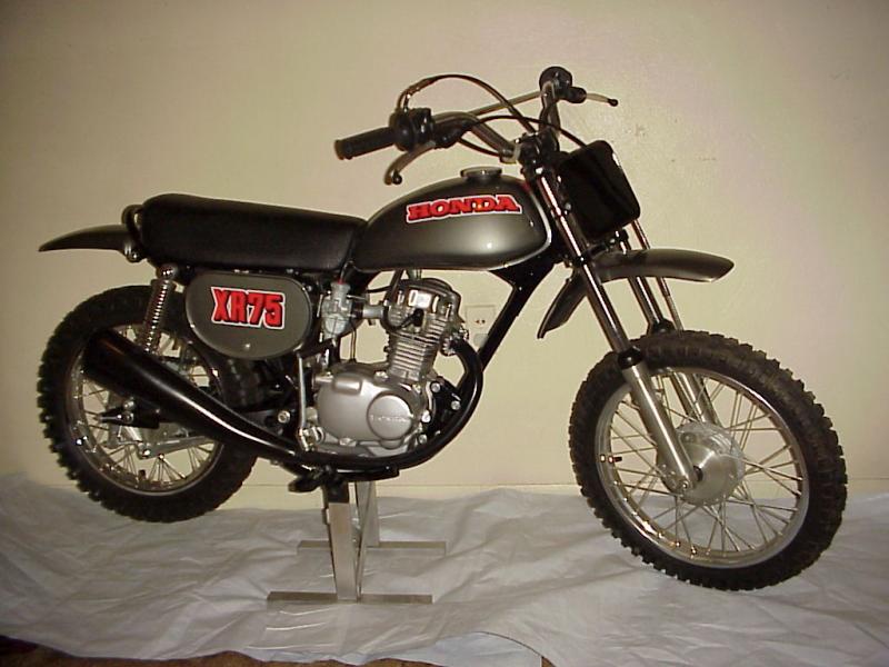 xr75ko.jpg