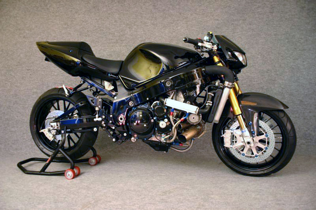 yamaha_500_yzr__1_.jpg