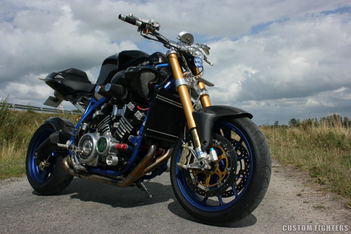 yamaha_vmax_streetfighter_15.JPG