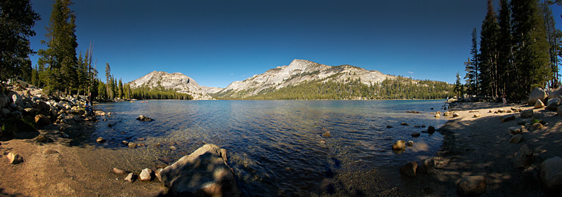 YosemiteLake.jpg