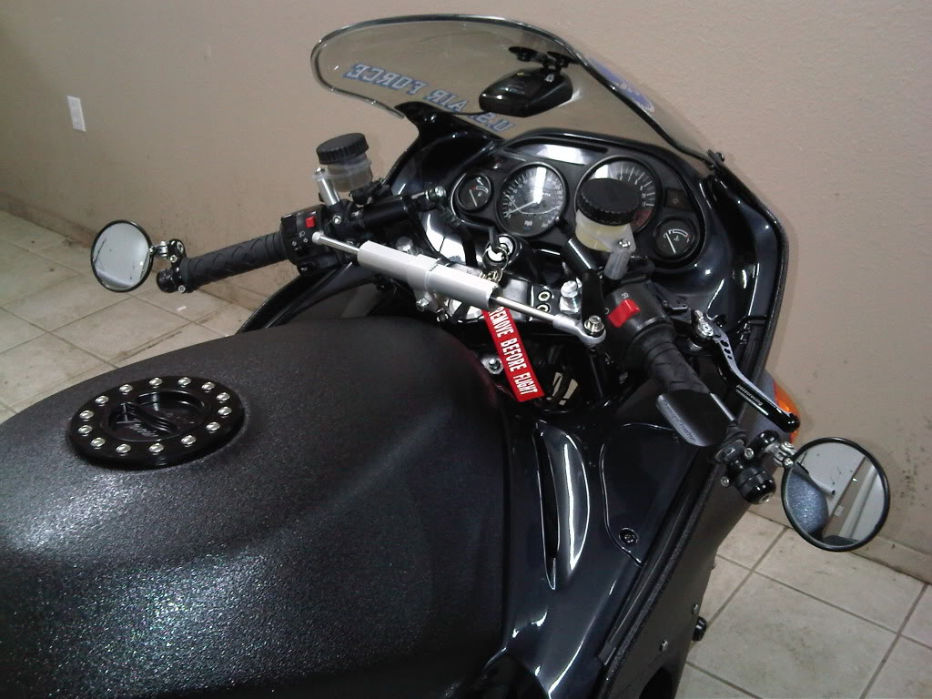 ZX11 cockpit.jpg