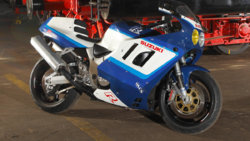 020dirla-suzuki-gsx-r-1300-hayabusajpg 010.jpg