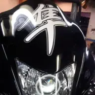 Ezz1r