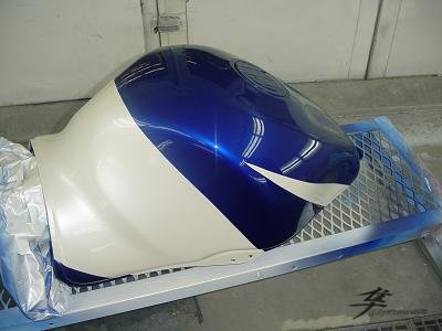 Post-6-15766-busa Plastics  Blue White Painted 057